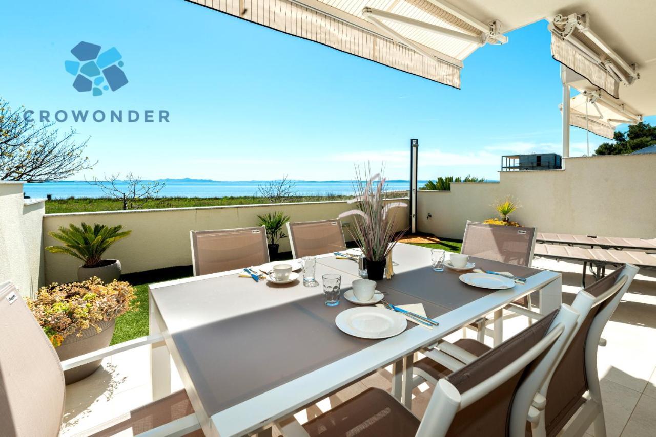 Beachfront Reiterer Villa V2 With Seaview 30 Meters From The Beach - Crowonder Luxury Rent Privlaka  Exterior foto